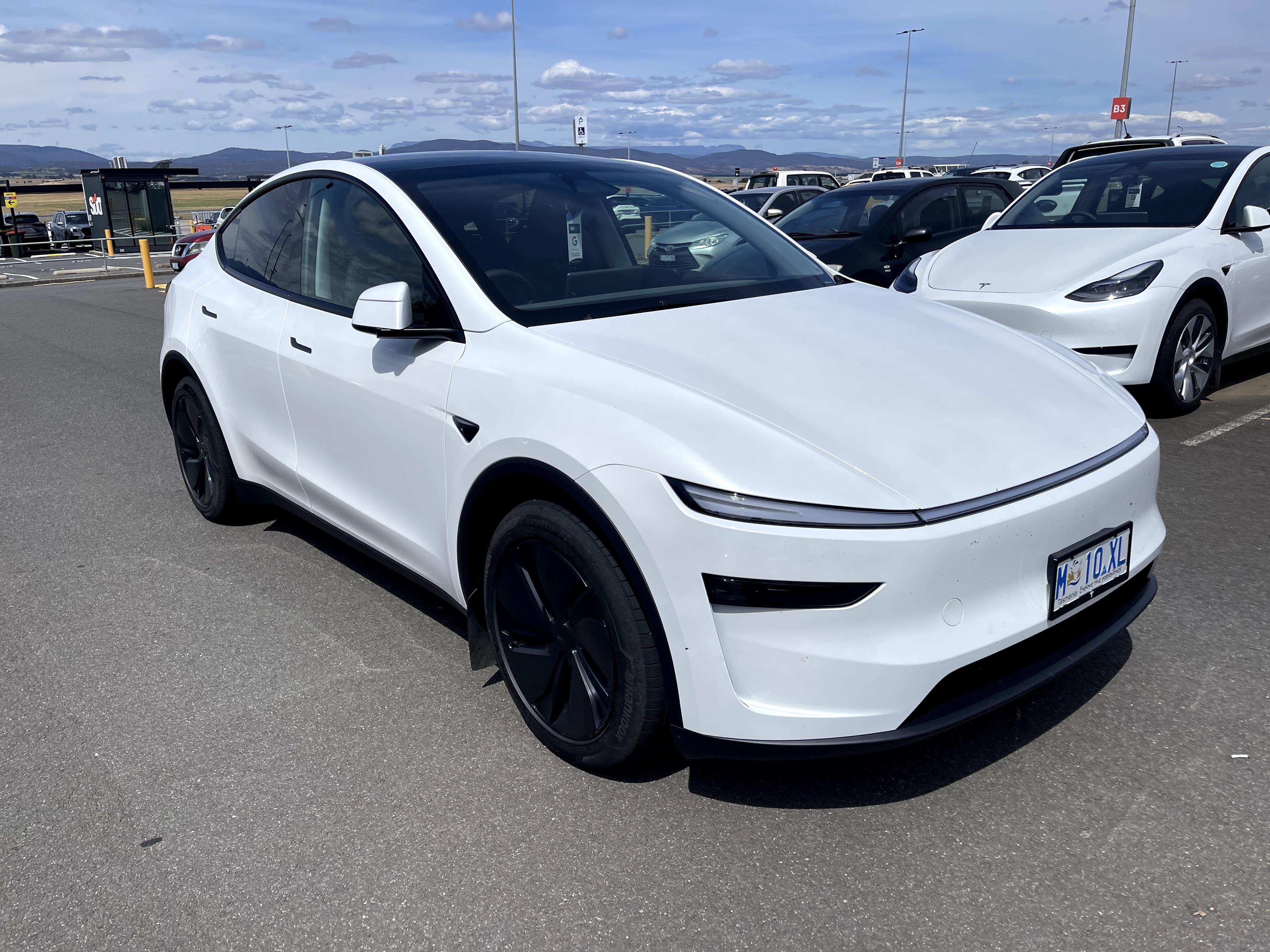 Tesla MODEL Y 2025 in Cambridge