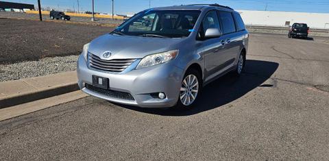 Toyota Sienna 2016