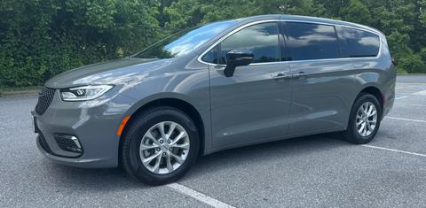 Chrysler Pacifica 2025