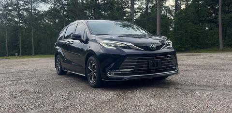 Toyota Sienna 2025