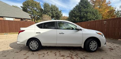 Nissan Versa 2015