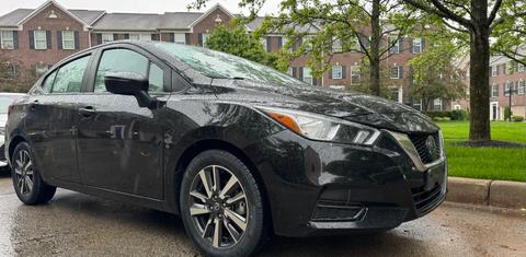 Nissan Versa 2021