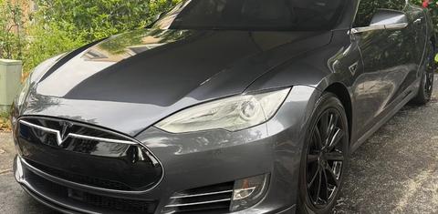 Tesla Model S 2016