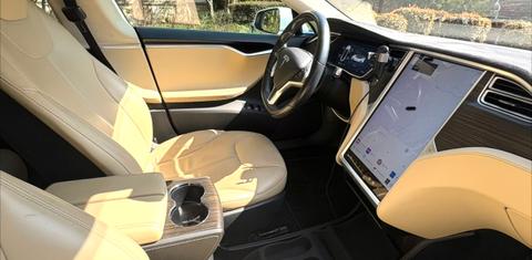 Tesla Model S 2014