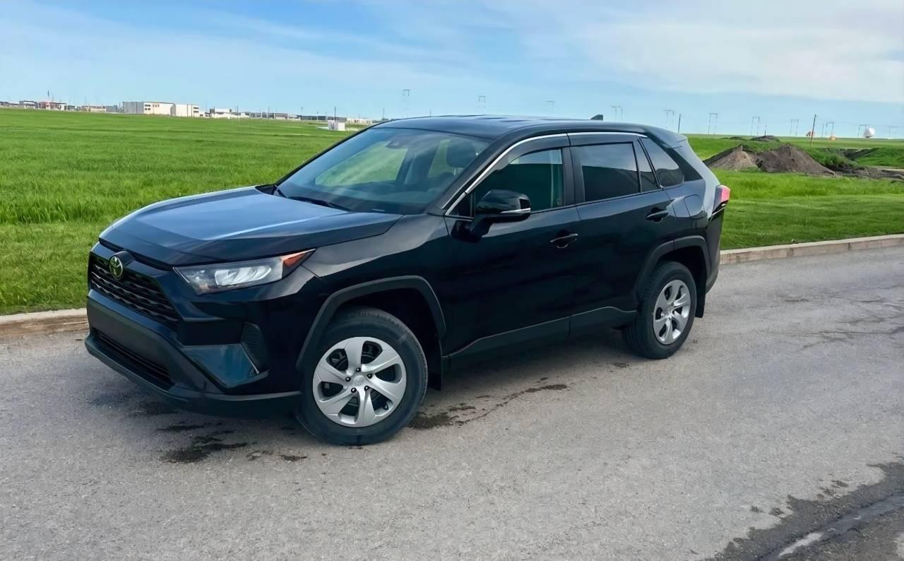 Toyota RAV4 2022 à Calgary, AB