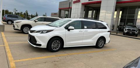 Toyota Sienna 2024