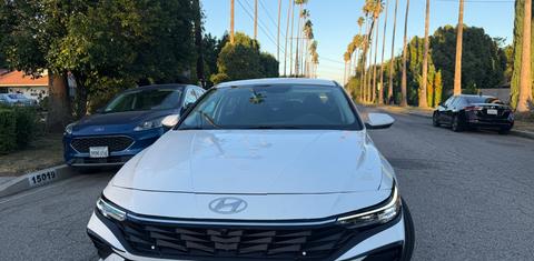 Hyundai Elantra Hybrid 2025