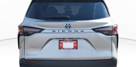 Toyota Sienna 2026