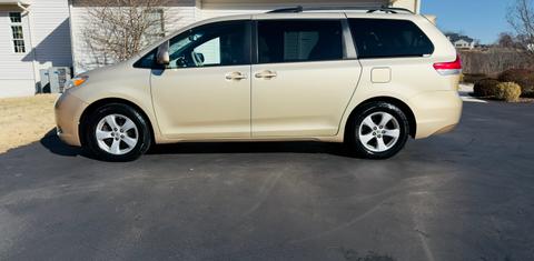 Toyota Sienna 2014