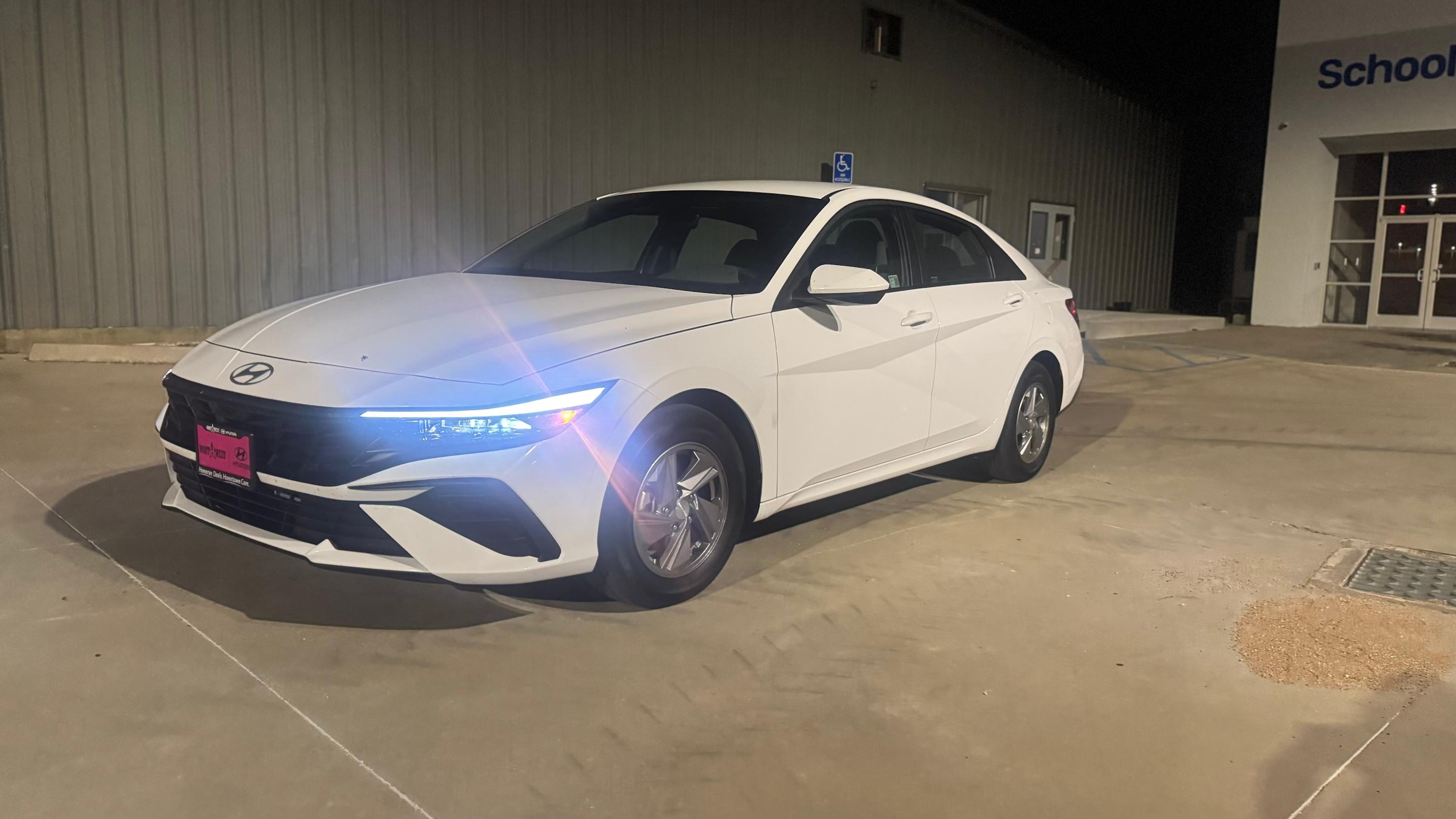 Hyundai Elantra 2025 in Lafayette, LA