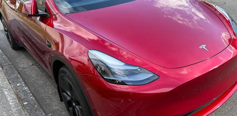 Tesla Model Y 2024