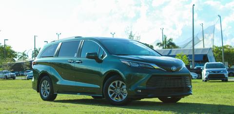 Toyota Sienna 2025