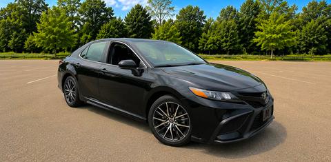 Toyota Camry 2021