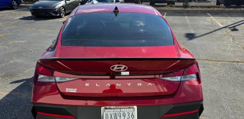 Hyundai Elantra 2025