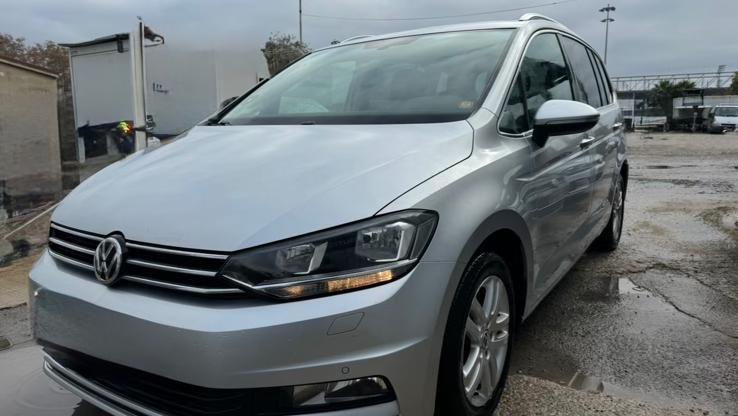 Volkswagen TOURAN 2016 à Nice