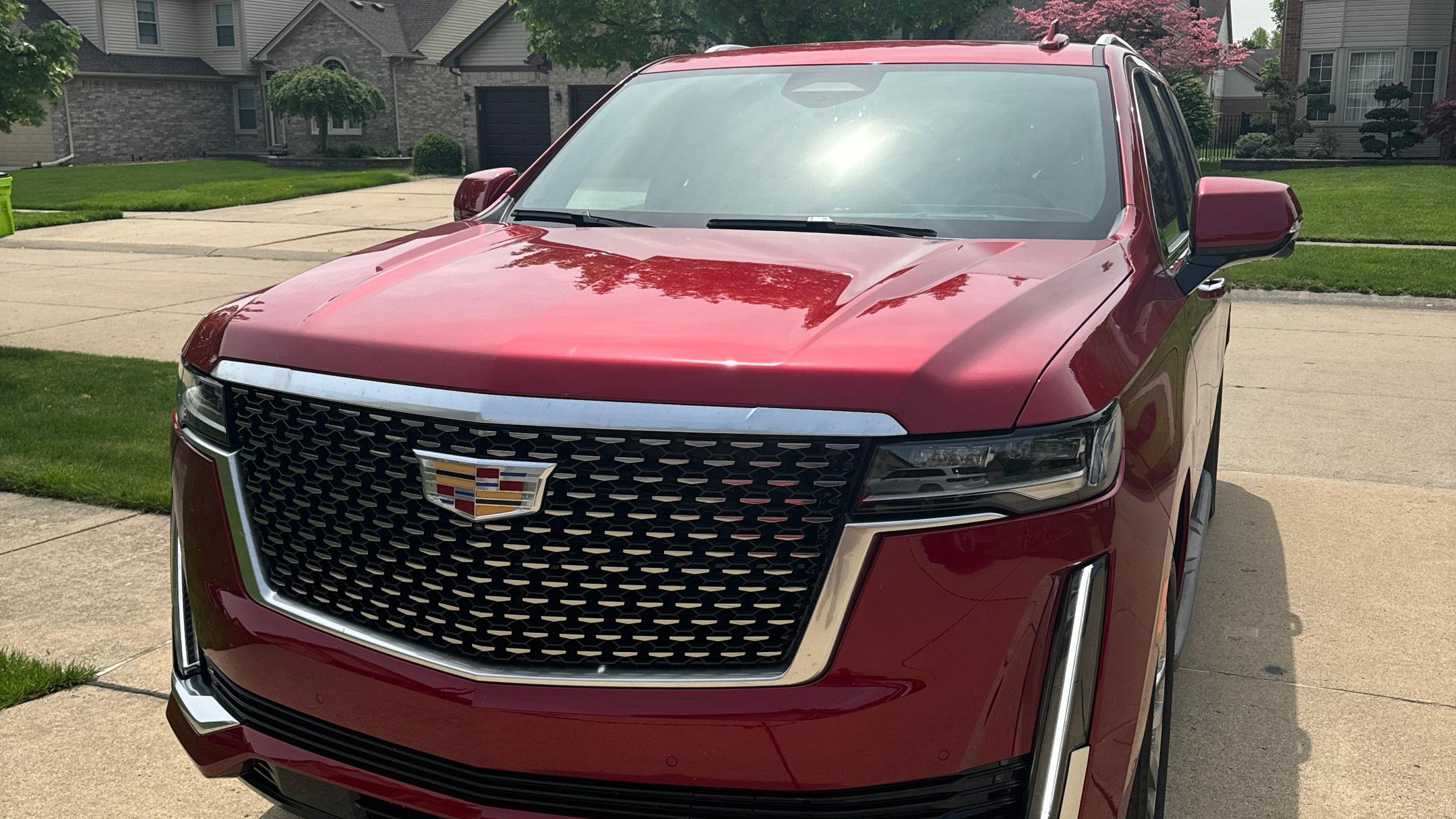 Cadillac Escalade ESV 2023 in 
