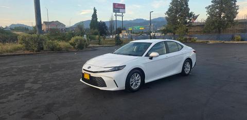 Toyota Camry Hybrid 2026