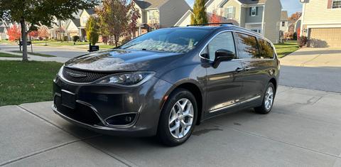 Chrysler Pacifica 2017