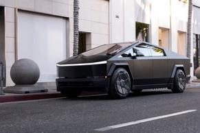 Tesla Cybertruck 2025 in South San Francisco