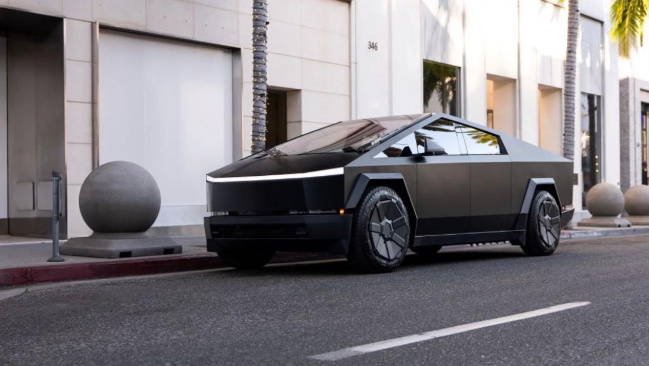 Tesla Cybertruck 2025 in South San Francisco, CA