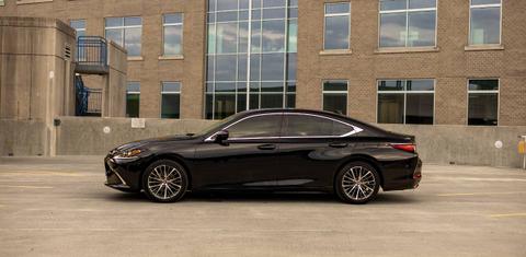 Lexus ES 2024