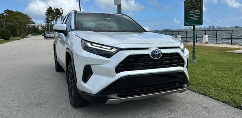 Toyota RAV4 Hybrid 2024