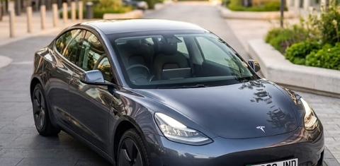 Tesla Model 3 2023