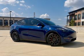 Tesla Model Y 2022 in Dallas