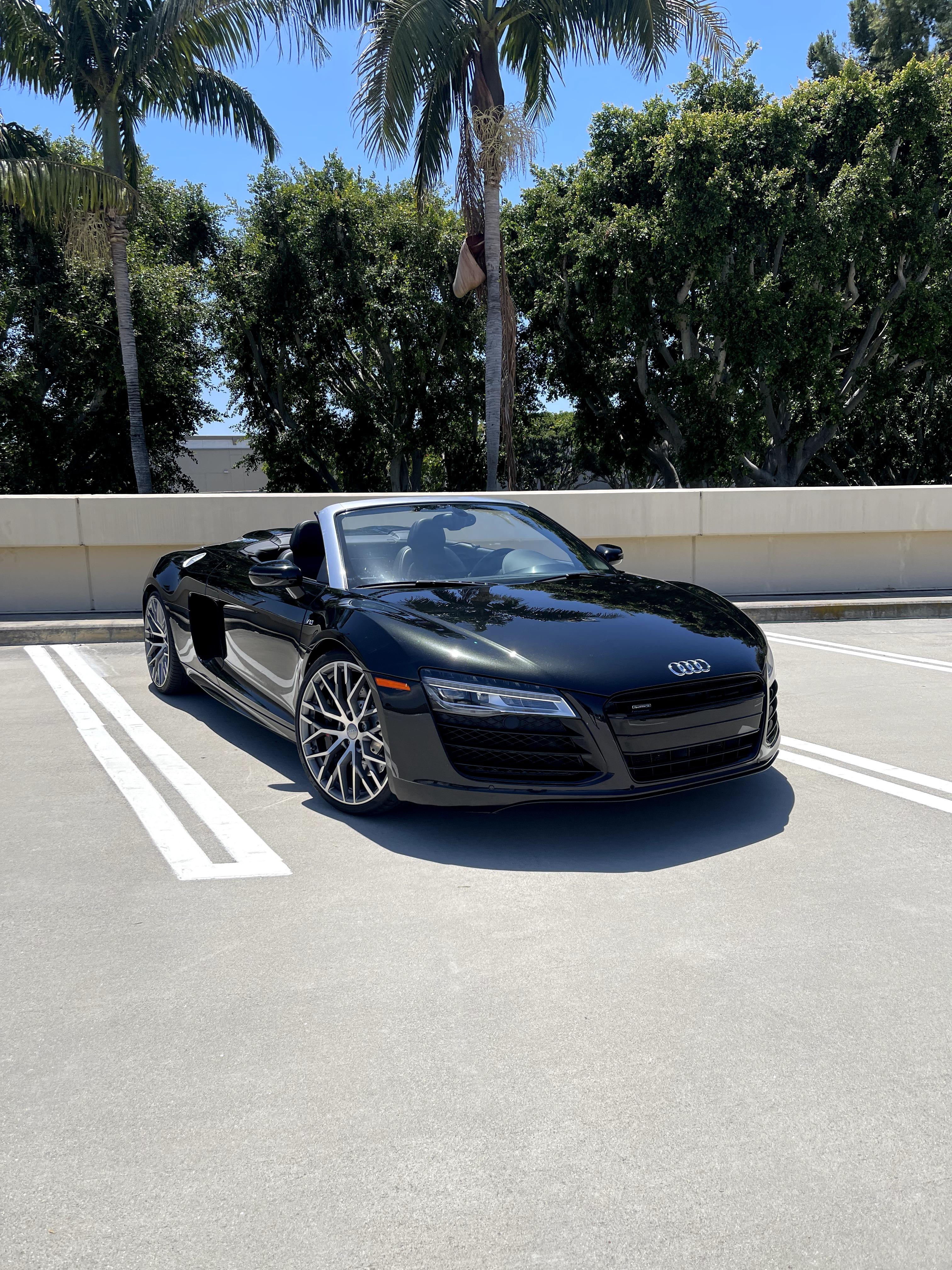 Audi R8 Spyder 2014 in Santa Ana, CA