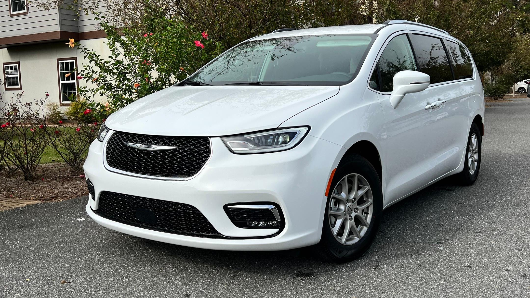 Chrysler Pacifica 2021 in Panama City Beach, FL