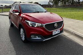 MG ZS 2023 in Lynbrook