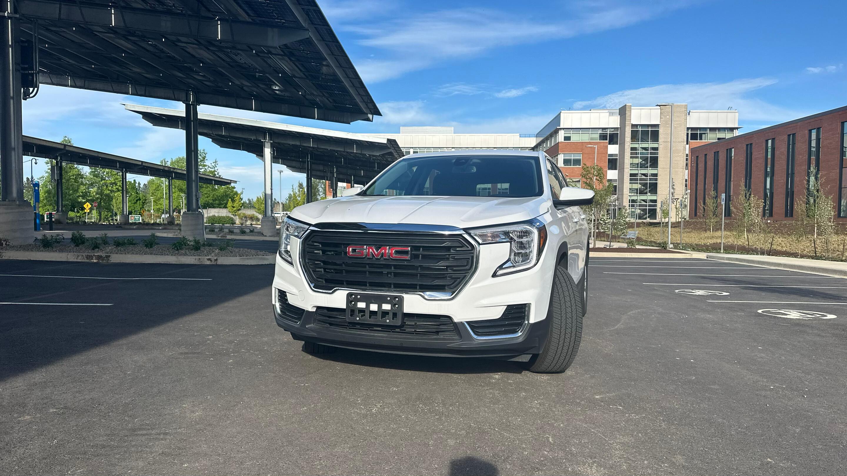 GMC Terrain 2024 in Oregon City, OR