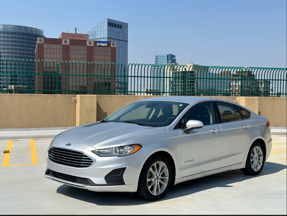 Ford Fusion Hybrid 2019 in Caledonia, MI