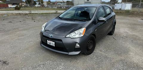 Toyota Prius c 2013