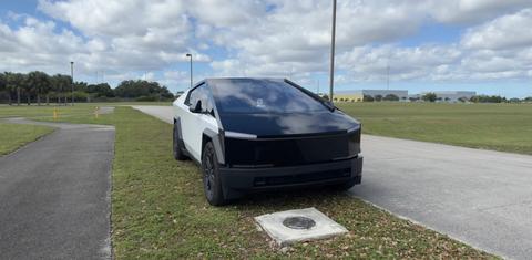 Tesla Cybertruck 2024