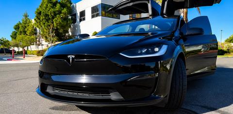 Tesla Model X 2024