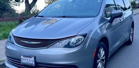 Chrysler Pacifica 2017
