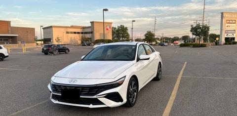 Hyundai Elantra 2024