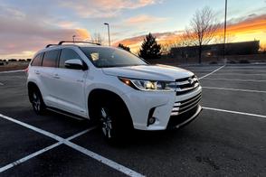 Toyota Highlander car