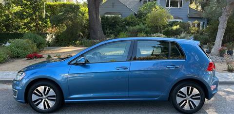 Volkswagen e-Golf 2016