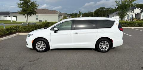 Chrysler Pacifica 2023