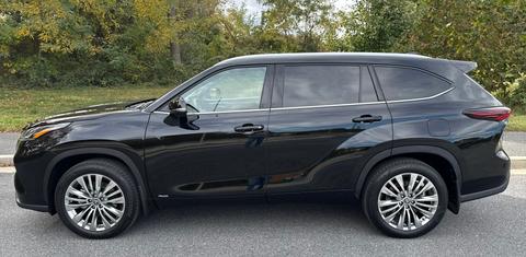 Toyota Highlander Hybrid 2026