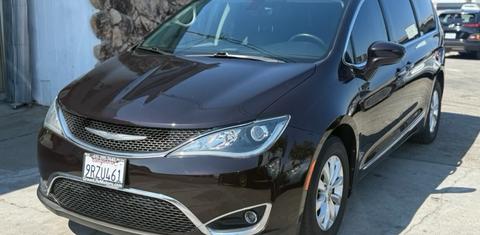 Chrysler Pacifica 2017