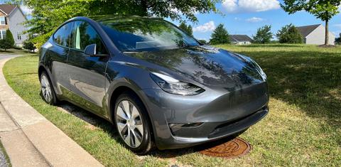 Tesla Model Y 2023