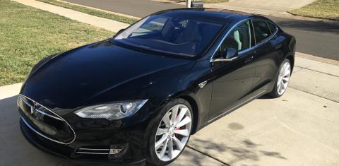 Tesla Model S 2015