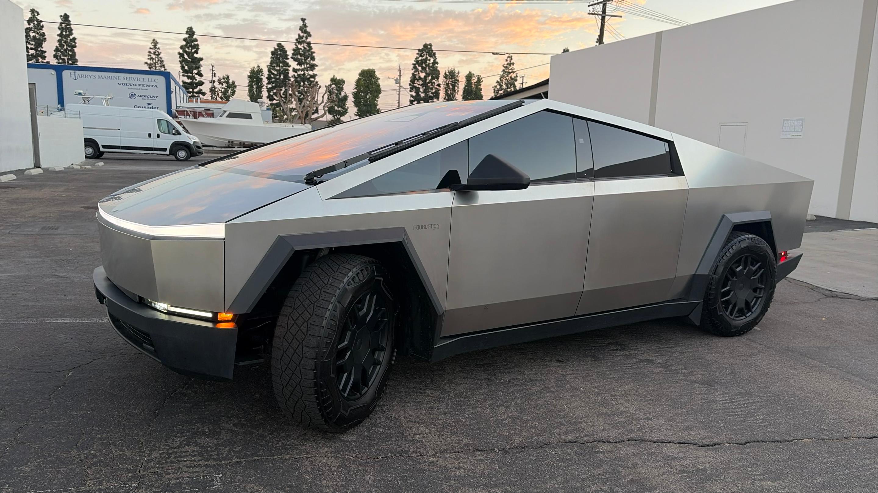 Tesla Cybertruck 2024 in Orange, CA