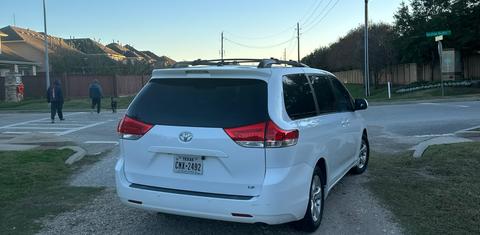 Toyota Sienna 2013