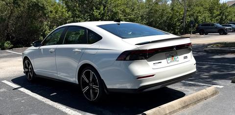 Honda Accord Hybrid 2026