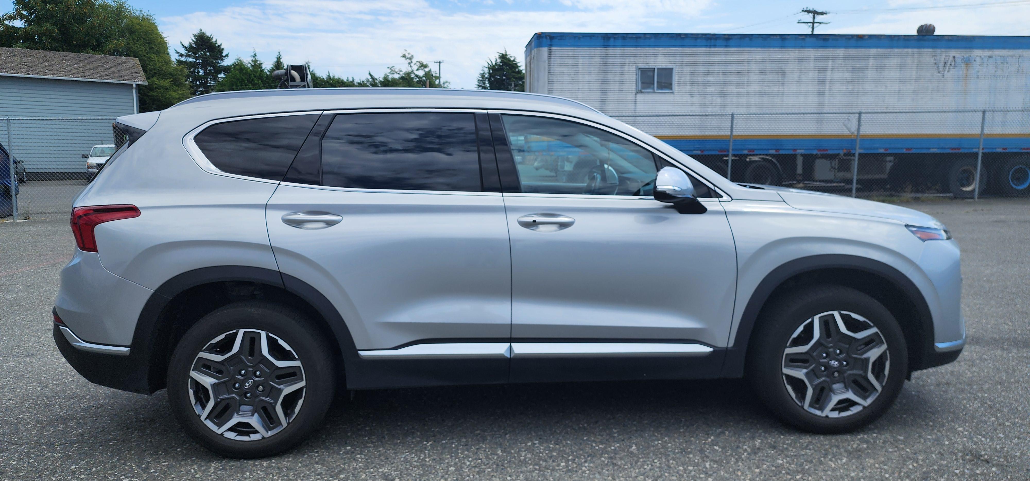 Hyundai Santa Fe Hybrid 2023 à Victoria, BC
