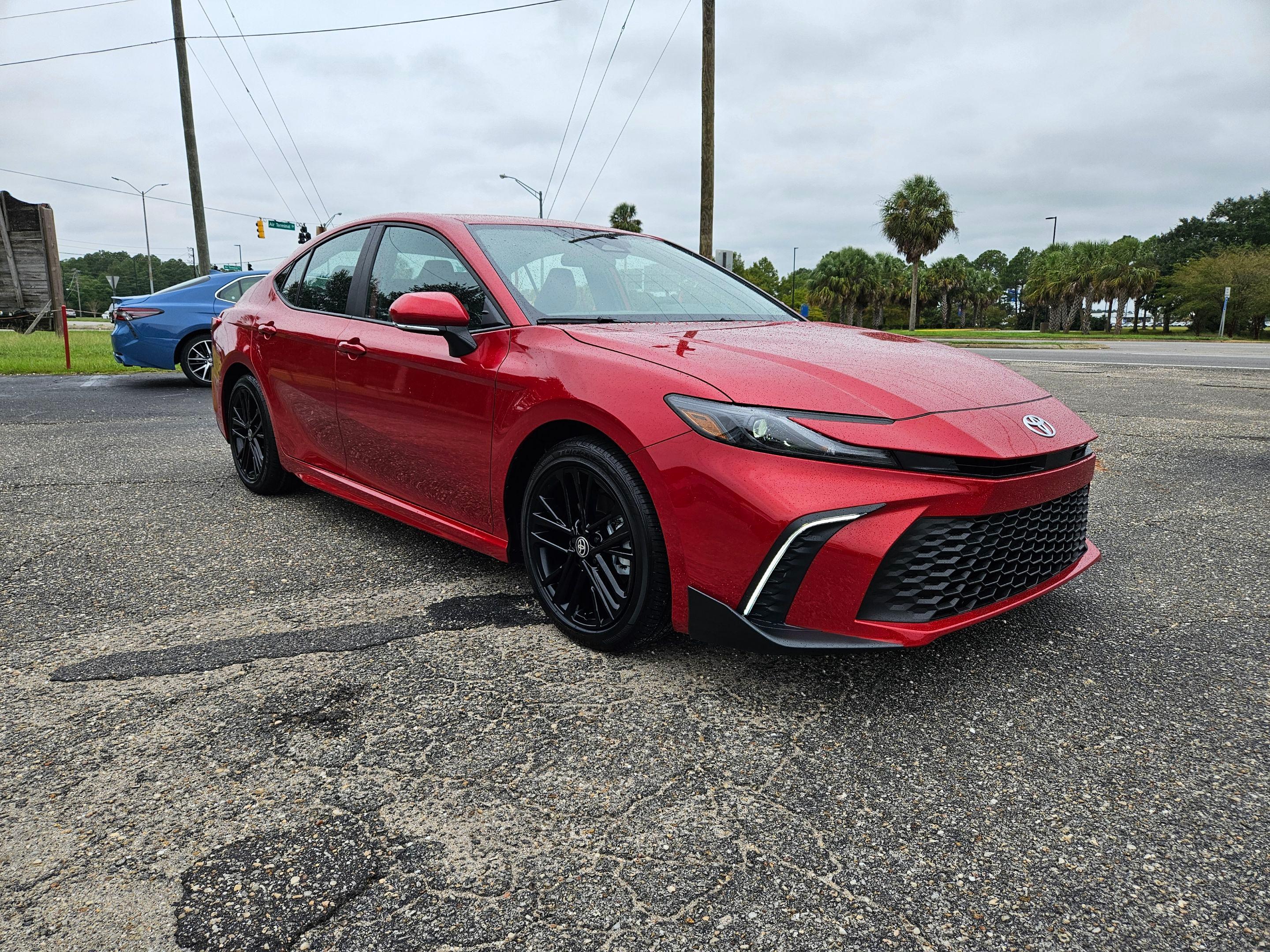 Toyota Camry Hybrid 2025 in Mobile, AL
